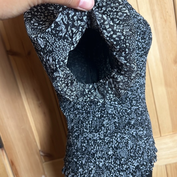 ANTHROPOLOGIE Aurelia Smocked Top - Picture 7 of 10